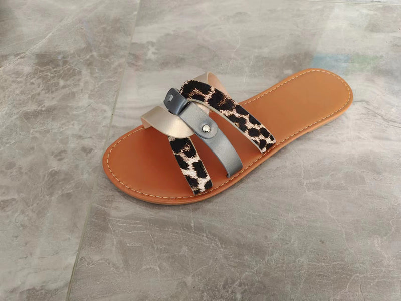 Klassische Orthopädische Sandalen mit zeitlosem Stil