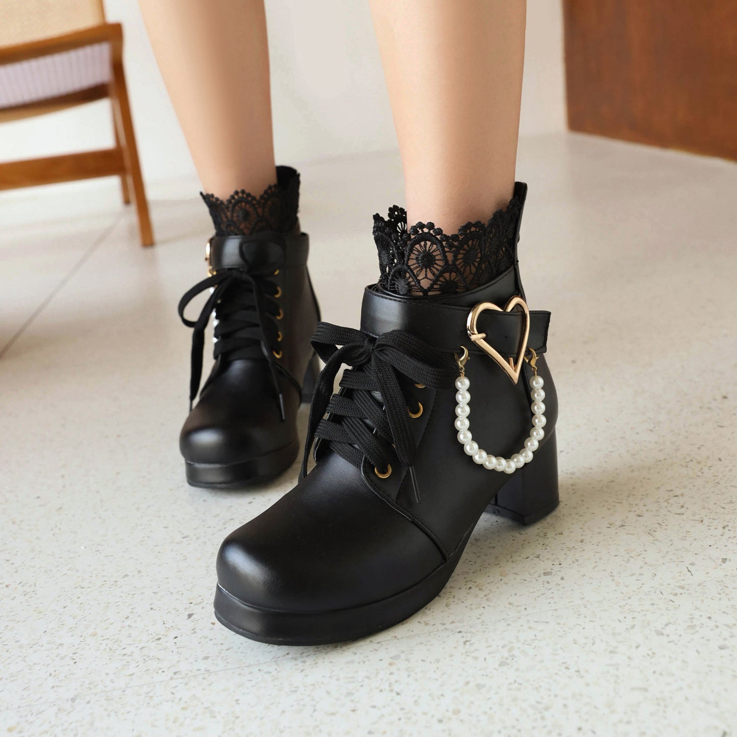 Elegante Orthopädische Stiefel für jeden Schritt