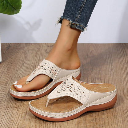 Anmutige Orthopädische Sandalen für modernen Look