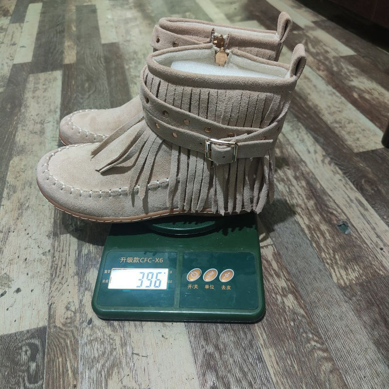 Klassische Orthopädische Stiefel mit zeitlosem Stil