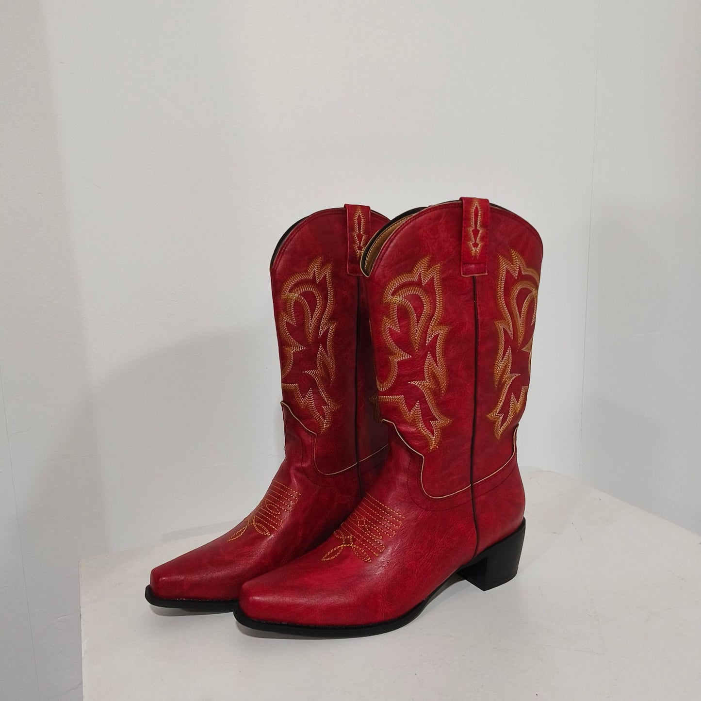 Klassische Orthopädische Stiefel mit zeitlosem Stil
