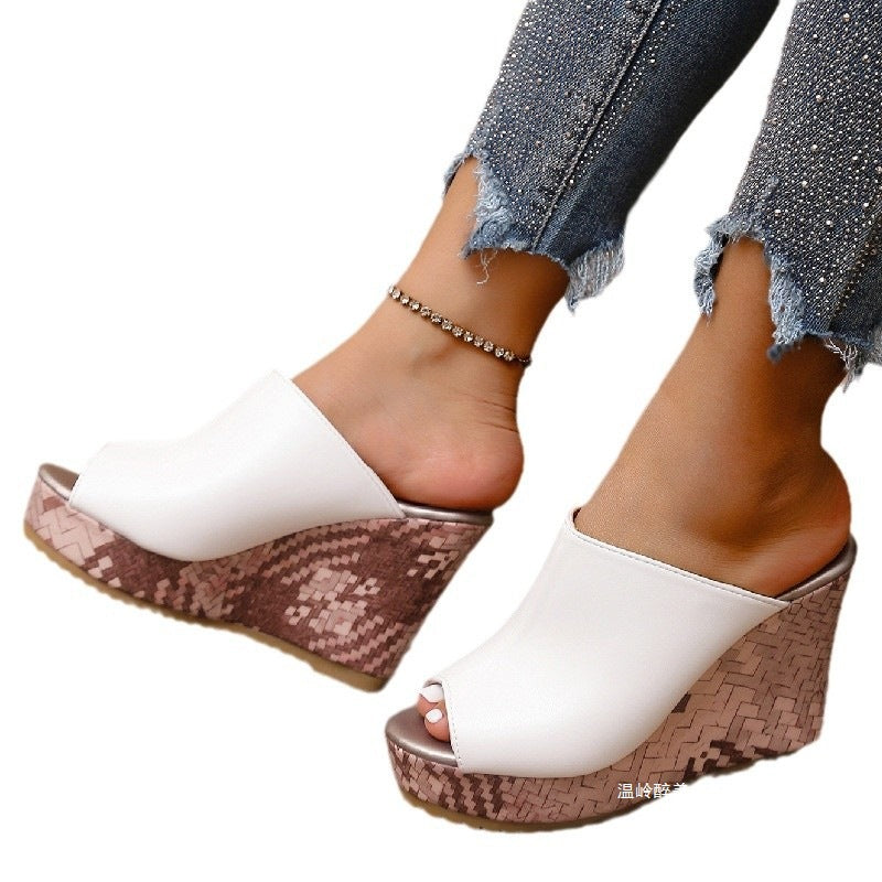 Anmutige Orthopädische Sandalen für modernen Look