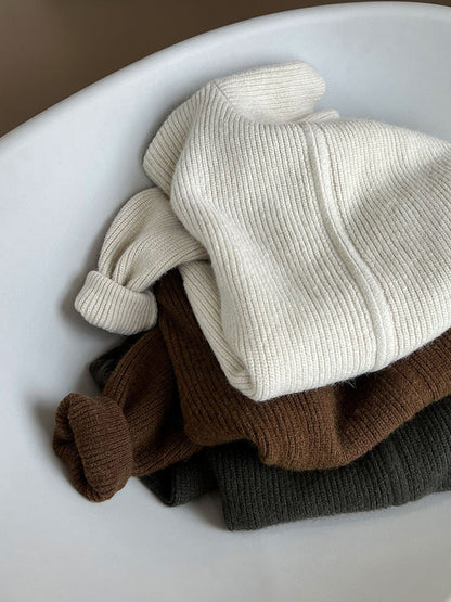 Klassisch gestaltete Pullover