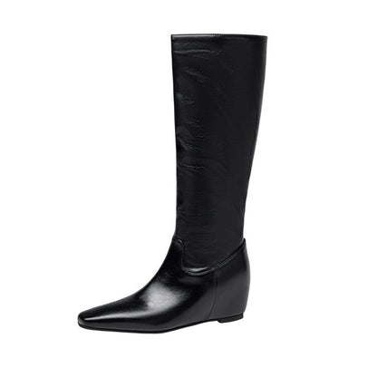Anmutige orthopädische Stiefel für einen modernen Look