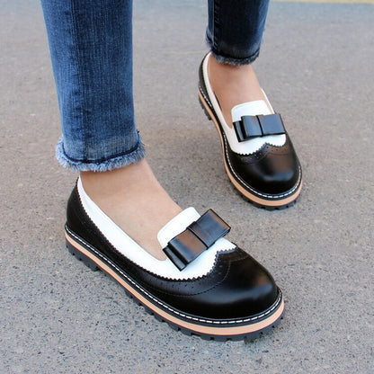 Klassische Orthopädische Schuhe mit zeitlosem Stil