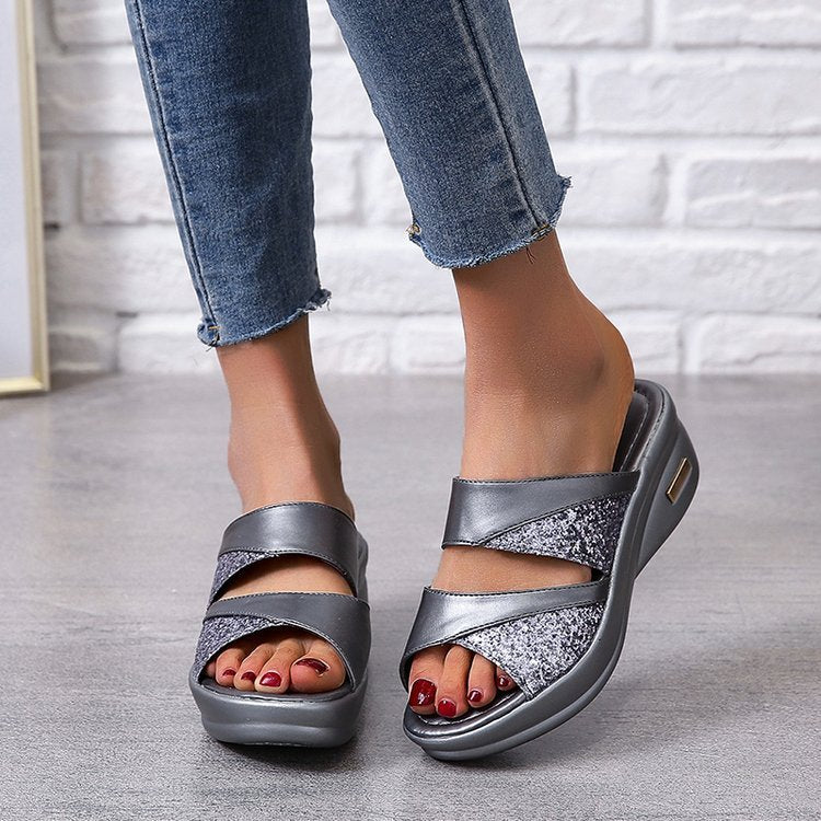 Anmutige Orthopädische Sandalen für modernen Look
