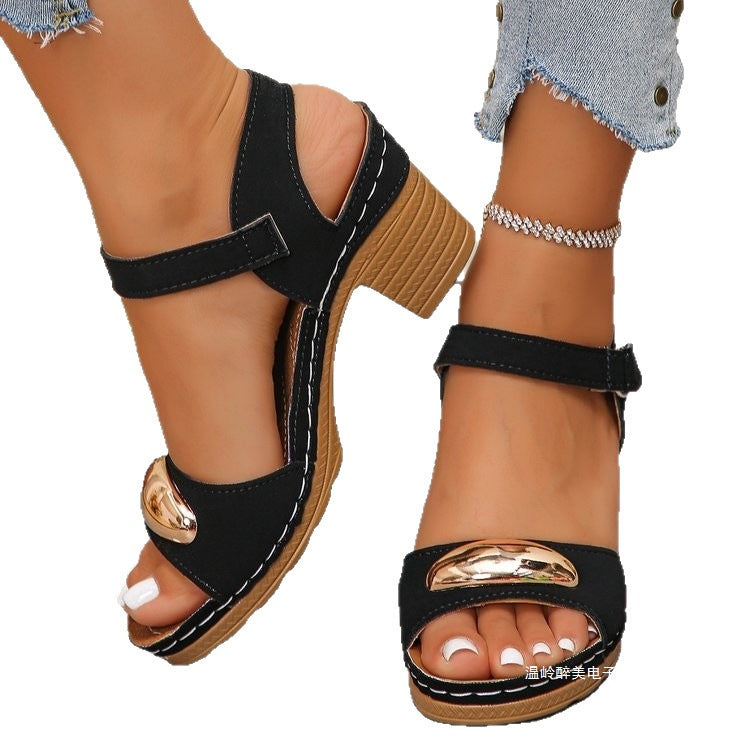Schicke Orthopädische Sandalen mit einzigartigem Design