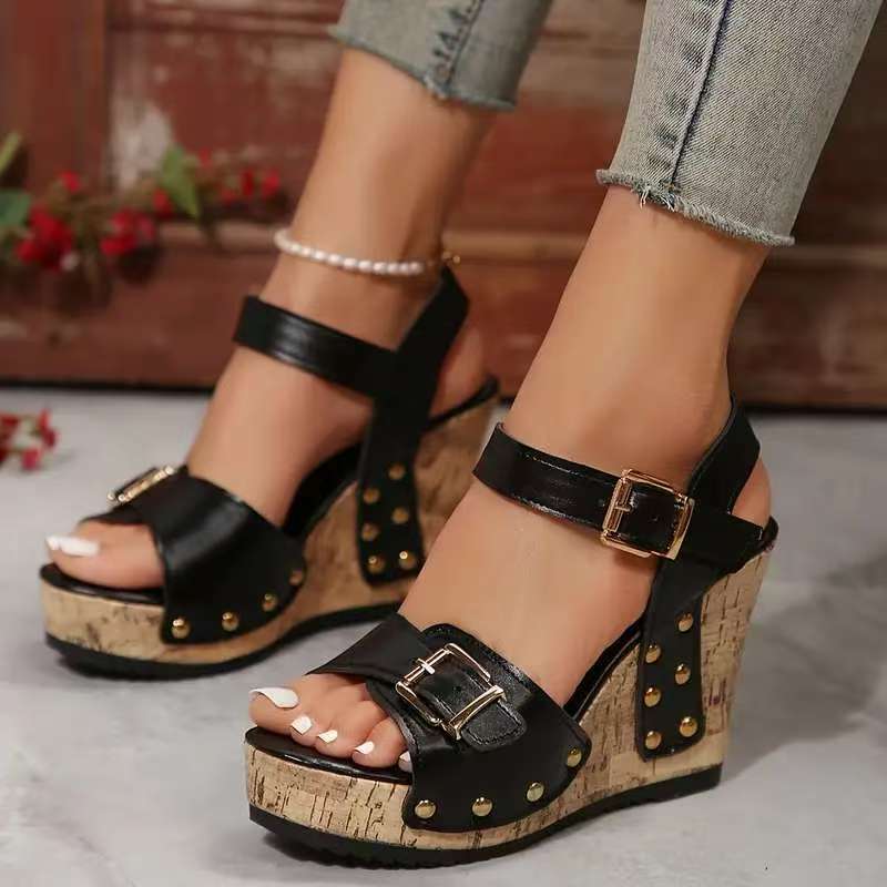 Wunderschön gefertigte Orthopädische Sandalen