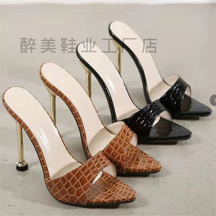 Schicke Orthopädische Sandalen mit einzigartigem Design