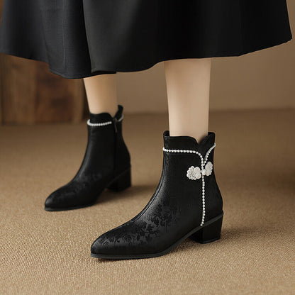 Anmutige Orthopädische Stiefel für modernen Look