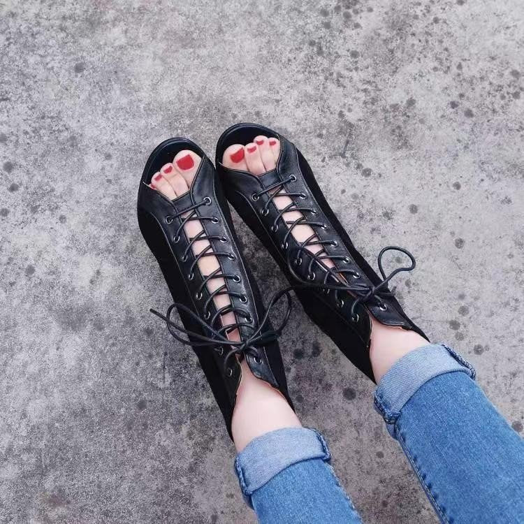 Wunderschön gefertigte Orthopädische Stiefel