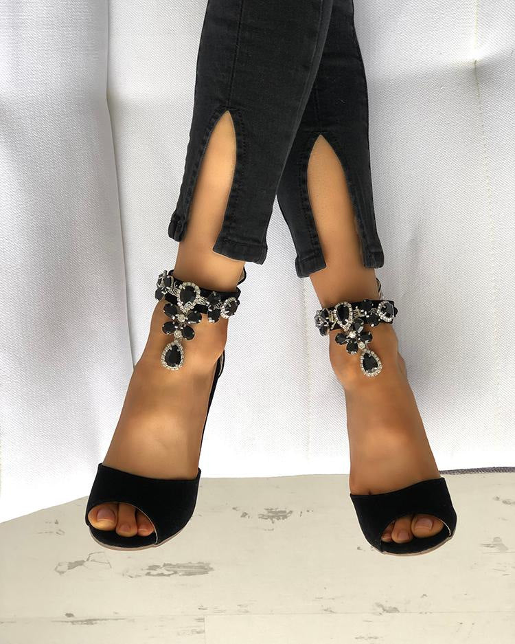 Anmutige Orthopädische Sandalen für modernen Look
