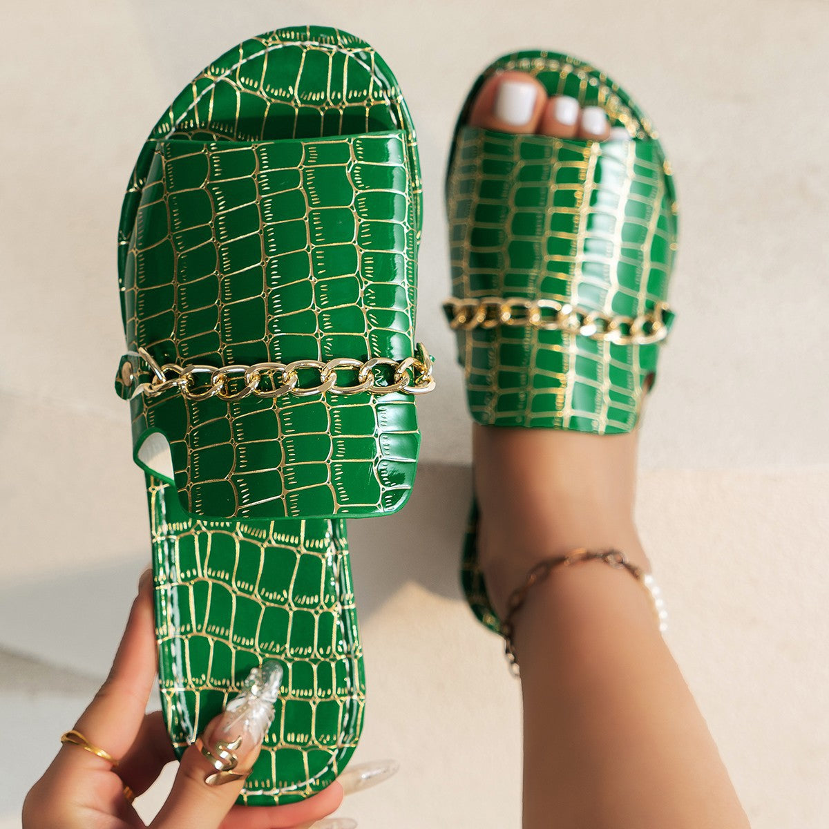 Anmutige Orthopädische Sandalen für modernen Look