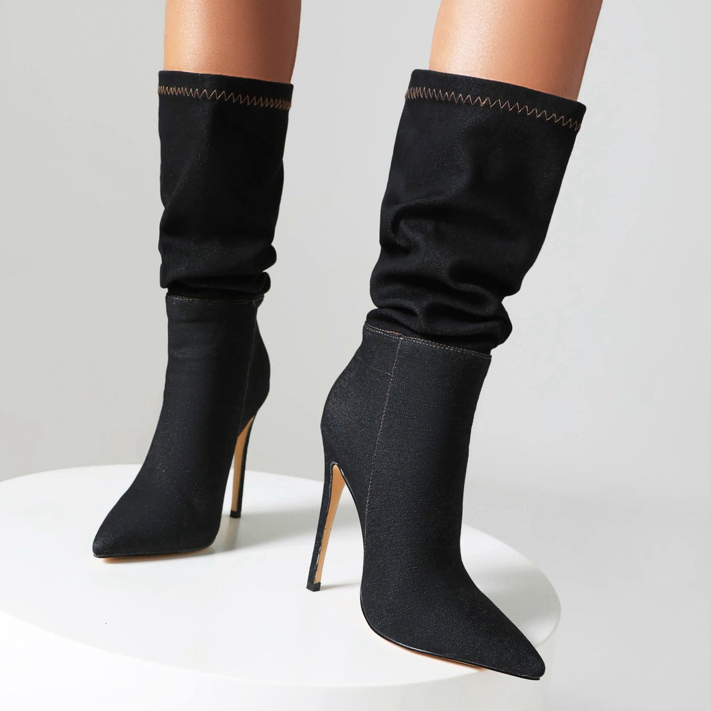 Schicke Orthopädische Stiefel mit einzigartigem Design