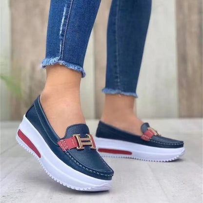 Klassische Orthopädische Schuhe mit zeitlosem Stil