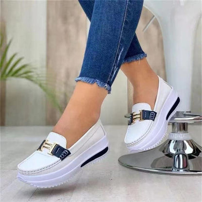 Klassische Orthopädische Schuhe mit zeitlosem Stil