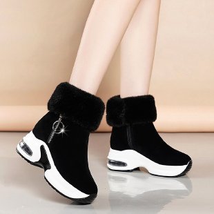 Klassische Orthopädische Stiefel mit zeitlosem Stil
