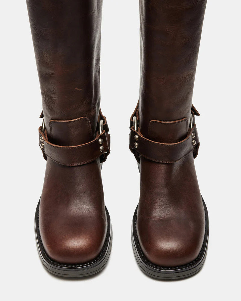 Stilvolle orthopädische Stiefel für jeden Anlass