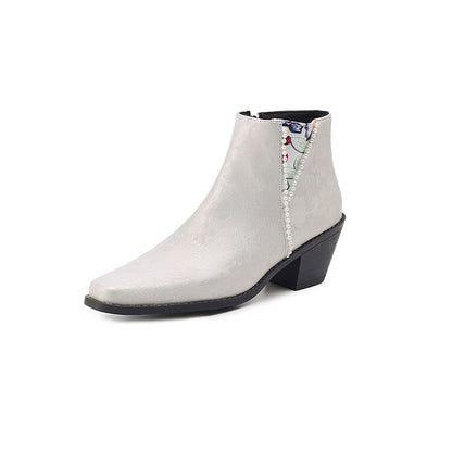 Anmutige Orthopädische Stiefel für modernen Look