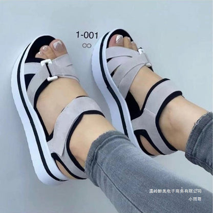 Anmutige Orthopädische Sandalen für modernen Look
