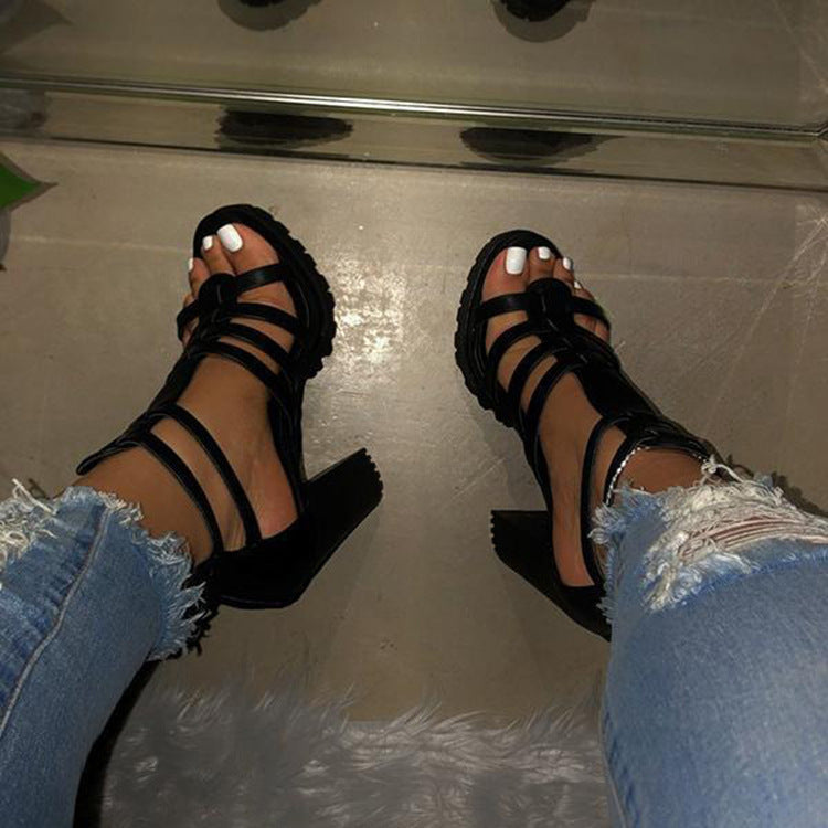 Wunderschön gefertigte Orthopädische Sandalen