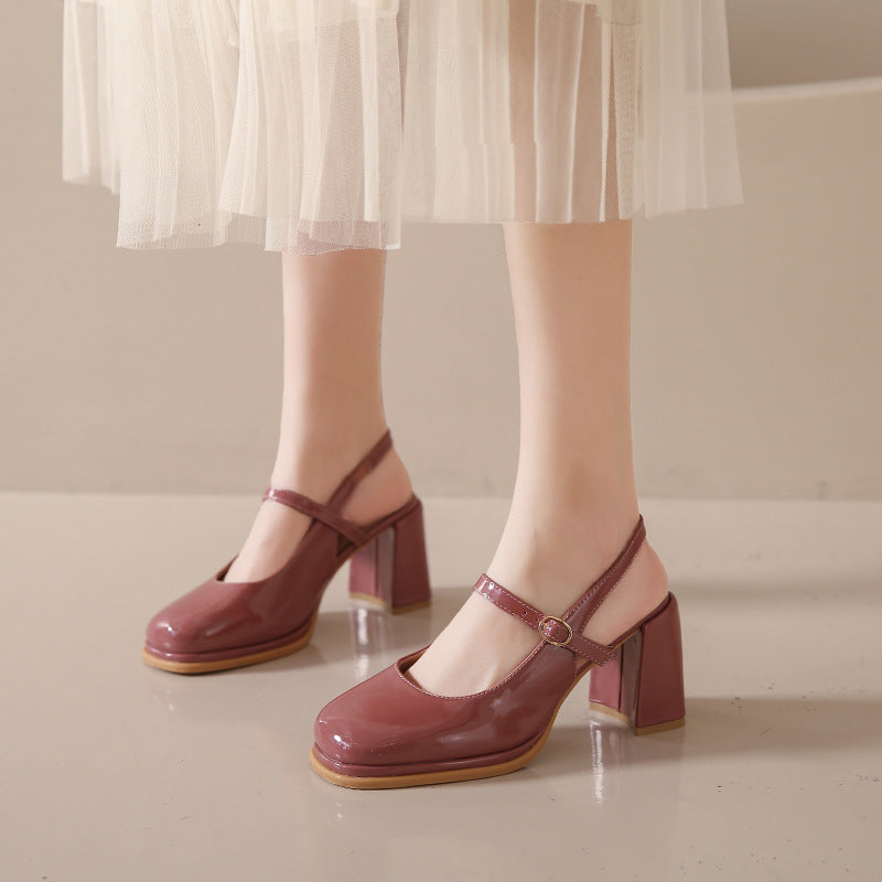 MW | Schuhe mit klobigem Absatz und verstellbarem Riemen