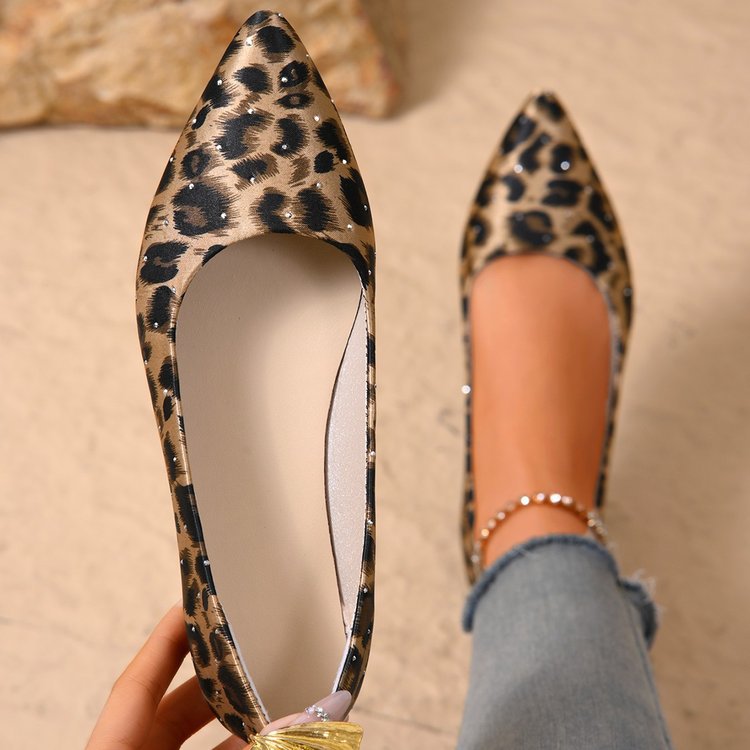 Schicke Orthopädische Schuhe mit einzigartigem Design