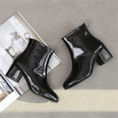 Klassische Orthopädische Stiefel mit zeitlosem Stil