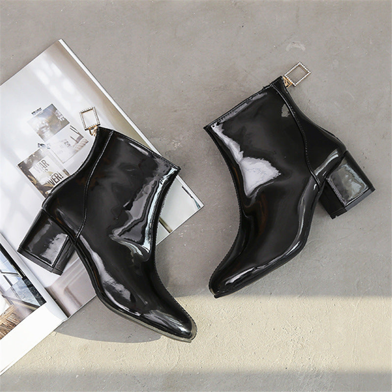 Klassische Orthopädische Stiefel mit zeitlosem Stil