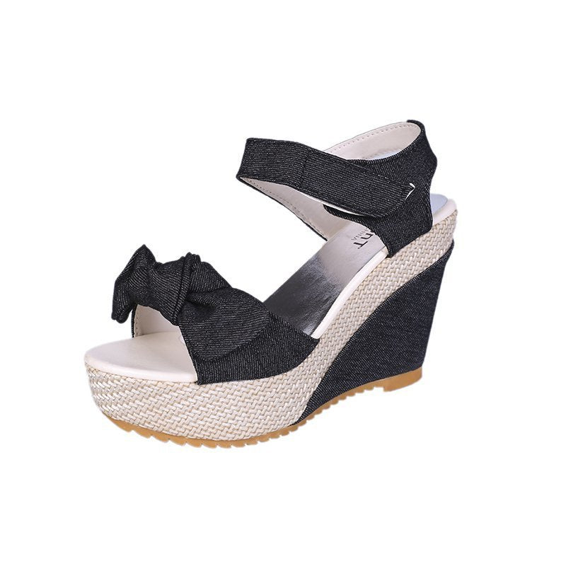 Schicke Orthopädische Sandalen mit einzigartigem Design