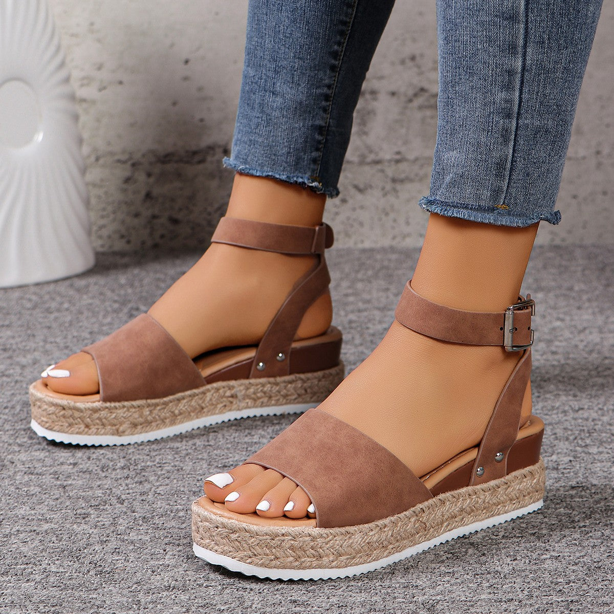 Klassische Orthopädische Sandalen mit zeitlosem Stil