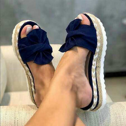 Anmutige Orthopädische Sandalen für modernen Look