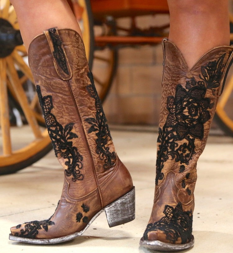 Anmutige Orthopädische Stiefel für modernen Look