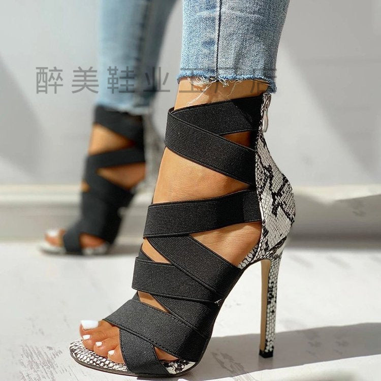 Anmutige Orthopädische Sandalen für modernen Look