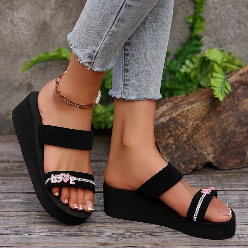 Anmutige Orthopädische Sandalen für modernen Look