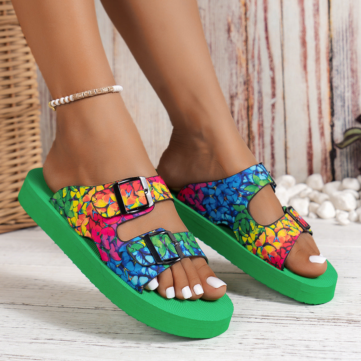 Anmutige Orthopädische Sandalen für modernen Look