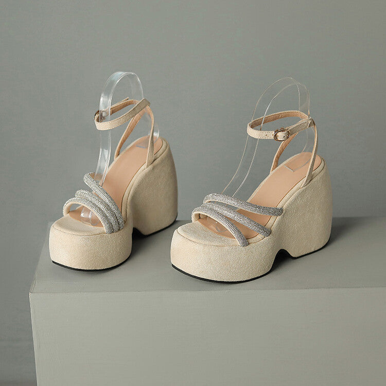 Elegante Orthopädische Sandalen für jeden Schritt
