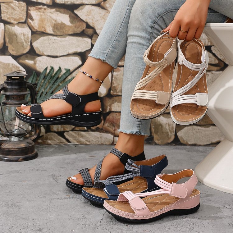 Anmutige Orthopädische Sandalen für modernen Look