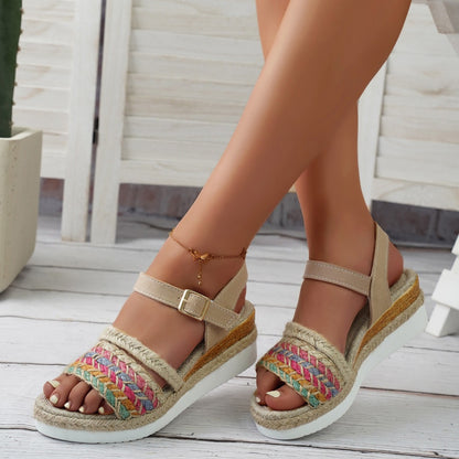 Anmutige Orthopädische Sandalen für modernen Look