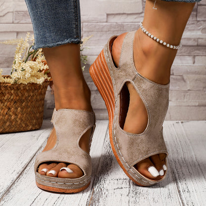 Klassische Orthopädische Sandalen mit zeitlosem Stil