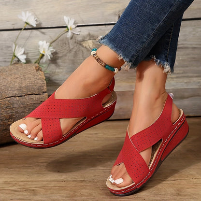 Anmutige Orthopädische Sandalen für modernen Look