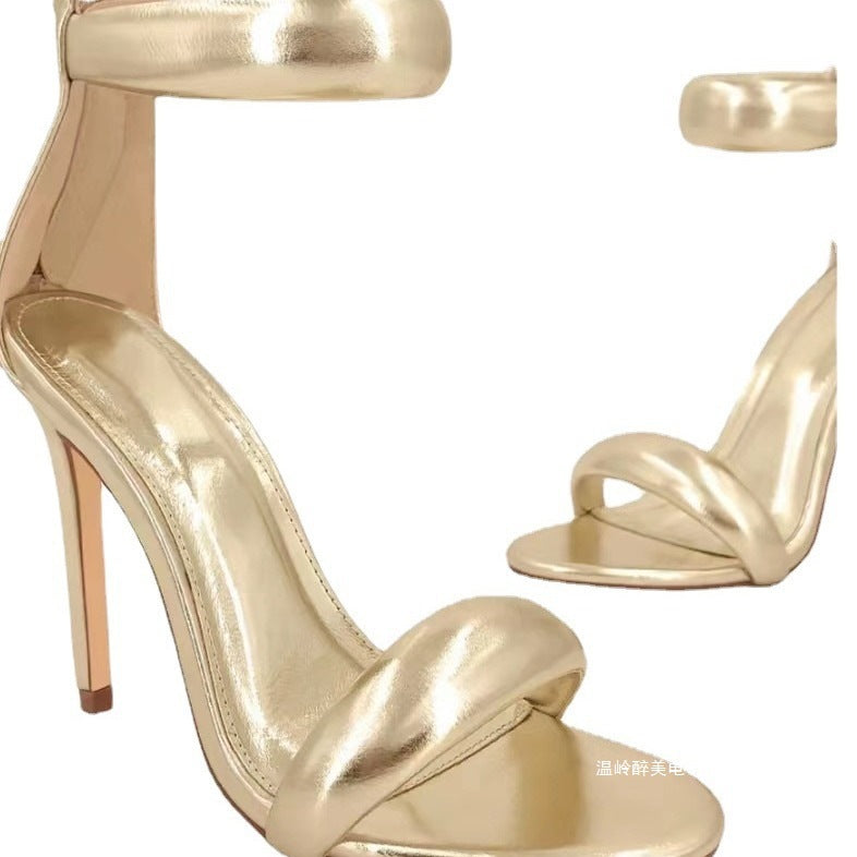 Anmutige Orthopädische Sandalen für modernen Look