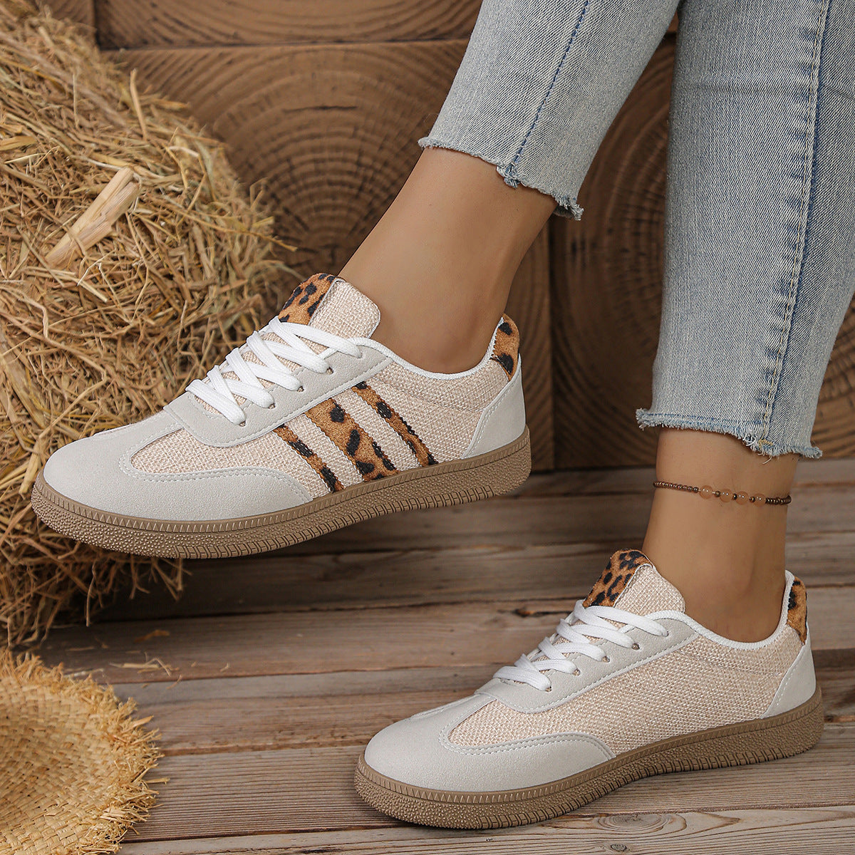 Klassische Orthopädische Sneakers mit zeitlosem Stil