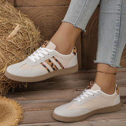 Klassische Orthopädische Sneakers mit zeitlosem Stil