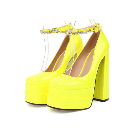 Anmutige Orthopädische Schuhe für modernen Look