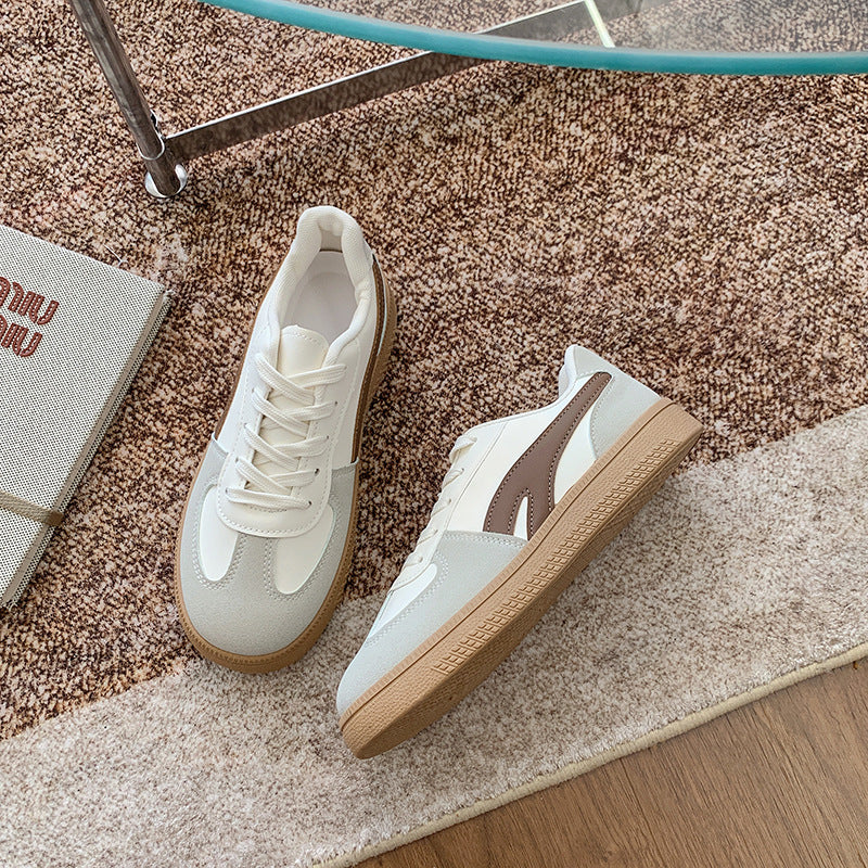 Klassische Orthopädische Sneakers mit zeitlosem Stil