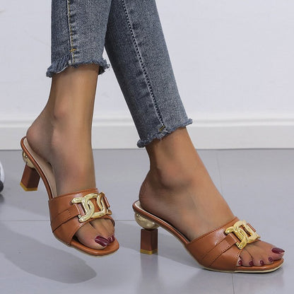 Schicke Orthopädische Sandalen mit einzigartigem Design