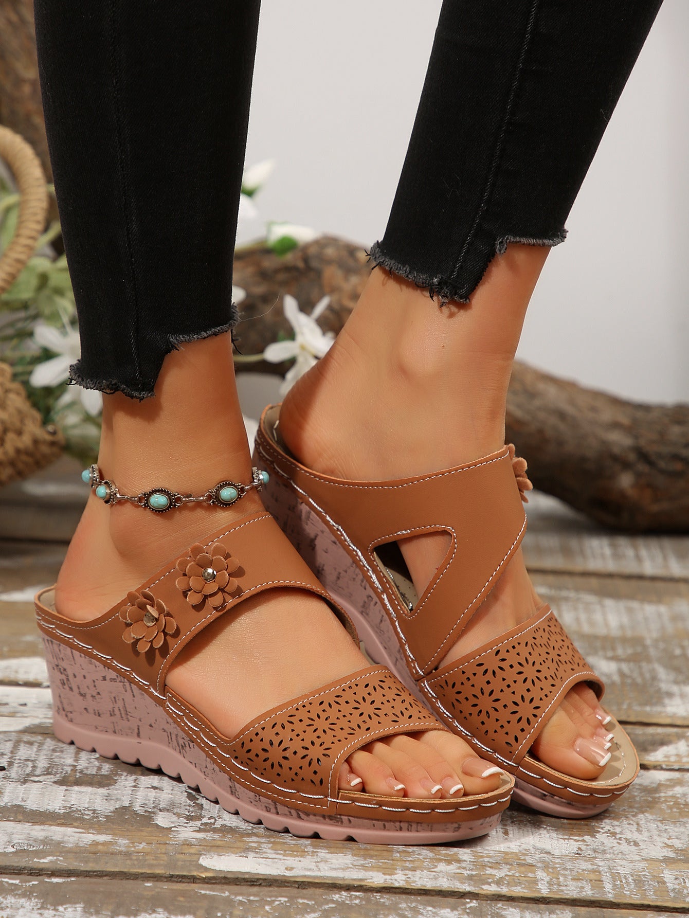 Anmutige Orthopädische Sandalen für modernen Look