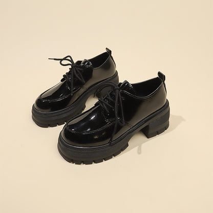 Schicke Orthopädische Schuhe mit einzigartigem Design