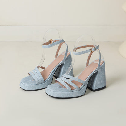 Anmutige Orthopädische Sandalen für modernen Look